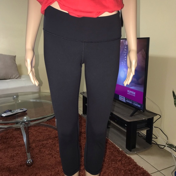 Lululemon black leggings. - Picture 2 of 7